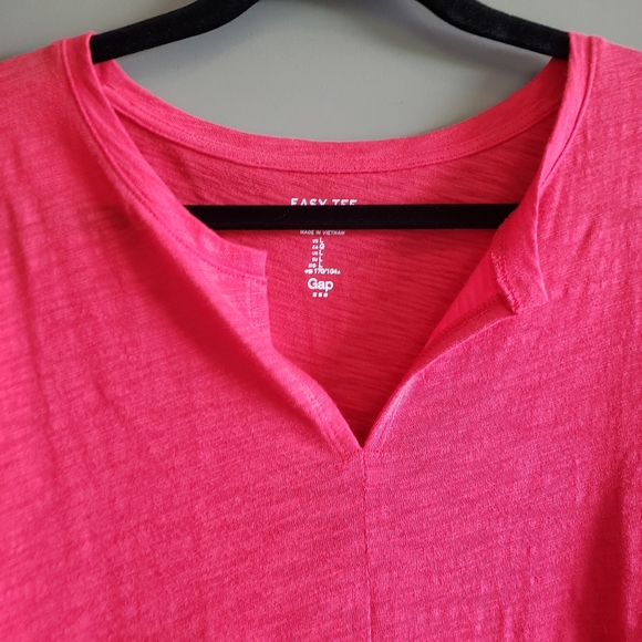 GAP Bright Pink Easy Tee V Neck Short Sleeve Large - Picture 3 of 10